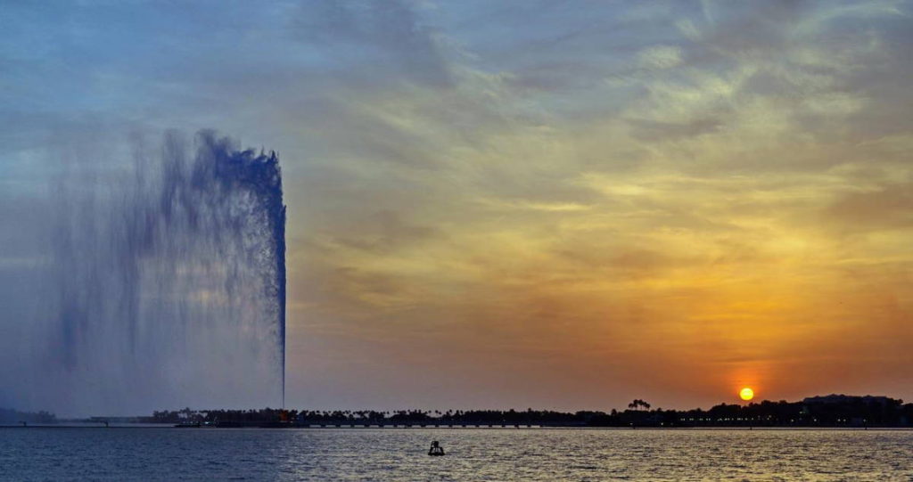 King Fahd's Fountain, also known as the Jeddah Fountain. Image by Waseem Anwar (CC0) via Pixabay. https://pixabay.com/photos/jeddah-saudi-arabia-sea-corniche-652151/